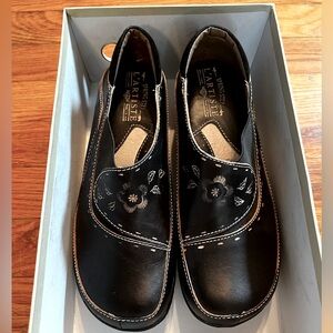 L’atiste black slip on clog shoe